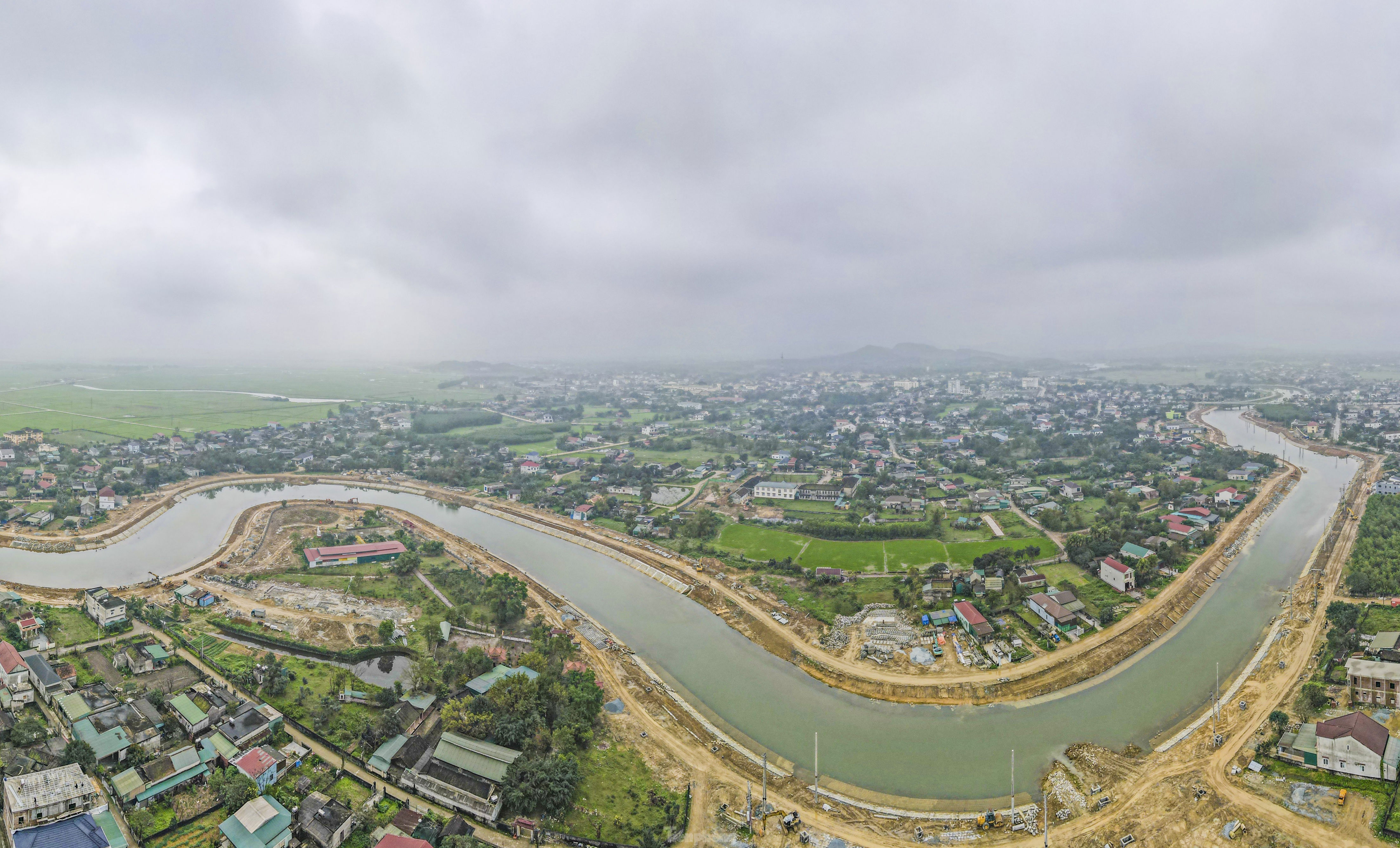 Kè sông hơn 200 tỷ đồng thay đổi diện mạo đô thị phía Nam Hà Tĩnh