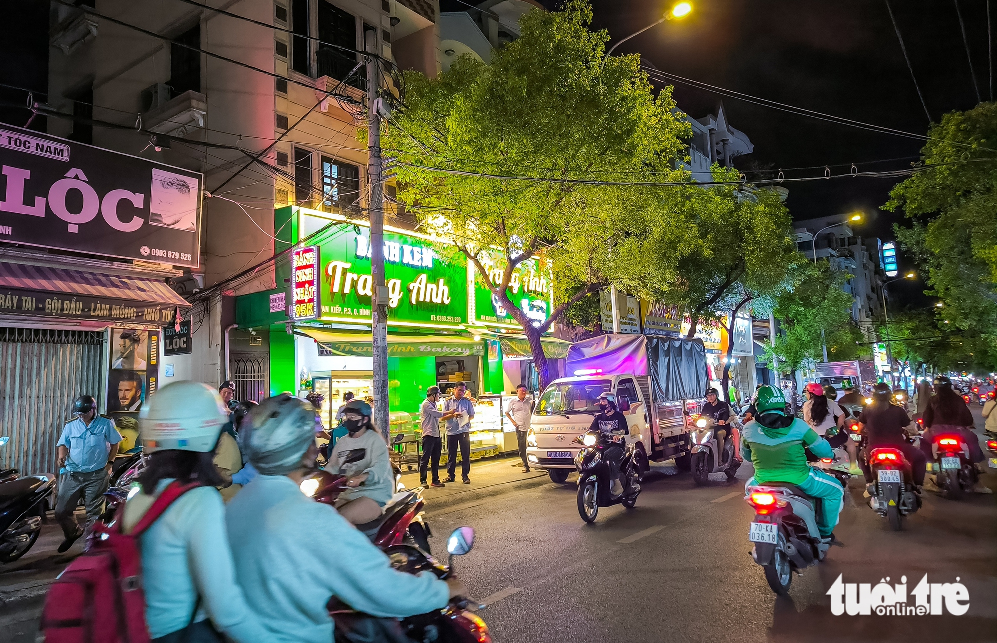 Lấn chiếm vỉa hè: Luật rất rõ về xử phạt, chỉ cần thực hiện nghiêm